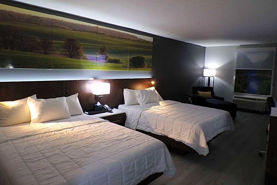 Luxor Inn & Suites, a Travelodge by Wyndham