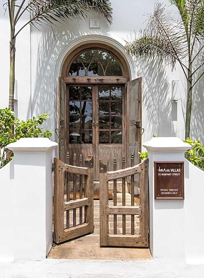 Taru Villas Rampart Street 