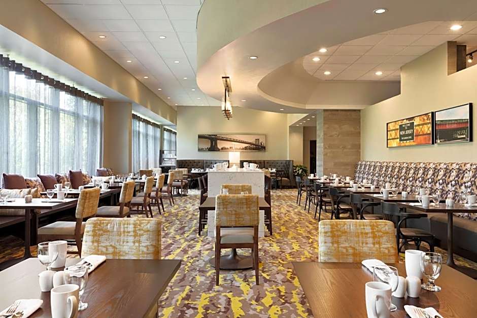 Hilton East Brunswick
