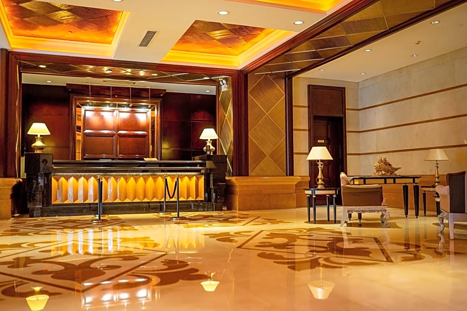 Grand International Hotel