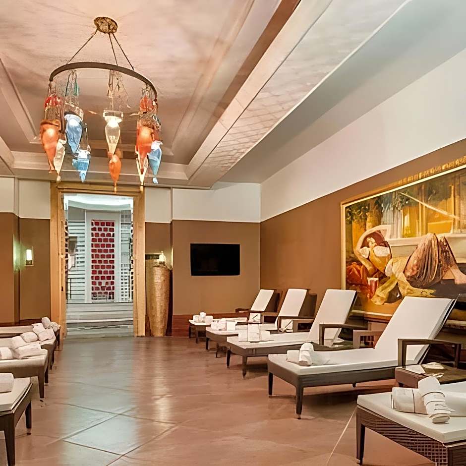 Elite World Van Hotel