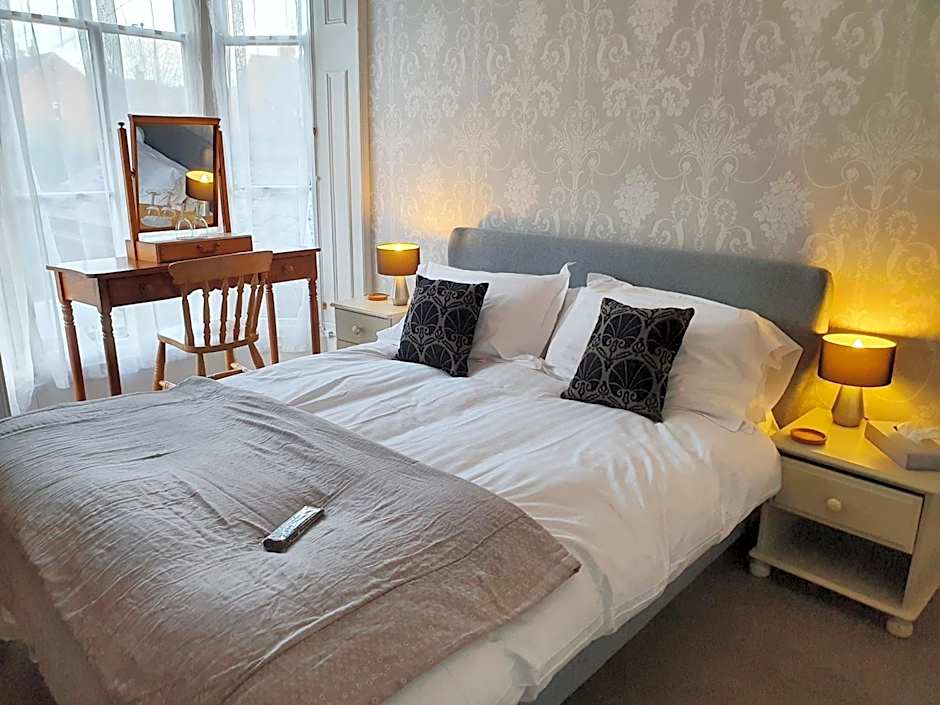 Holmwood House Guest Accommodation