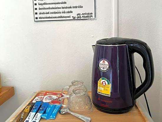 Baancaptainhook pool kohlarn