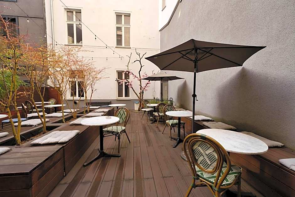 AMANO HOME Apartments