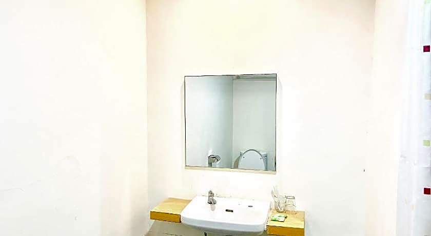 RedDoorz @ Wisma Graha Andi Djemma