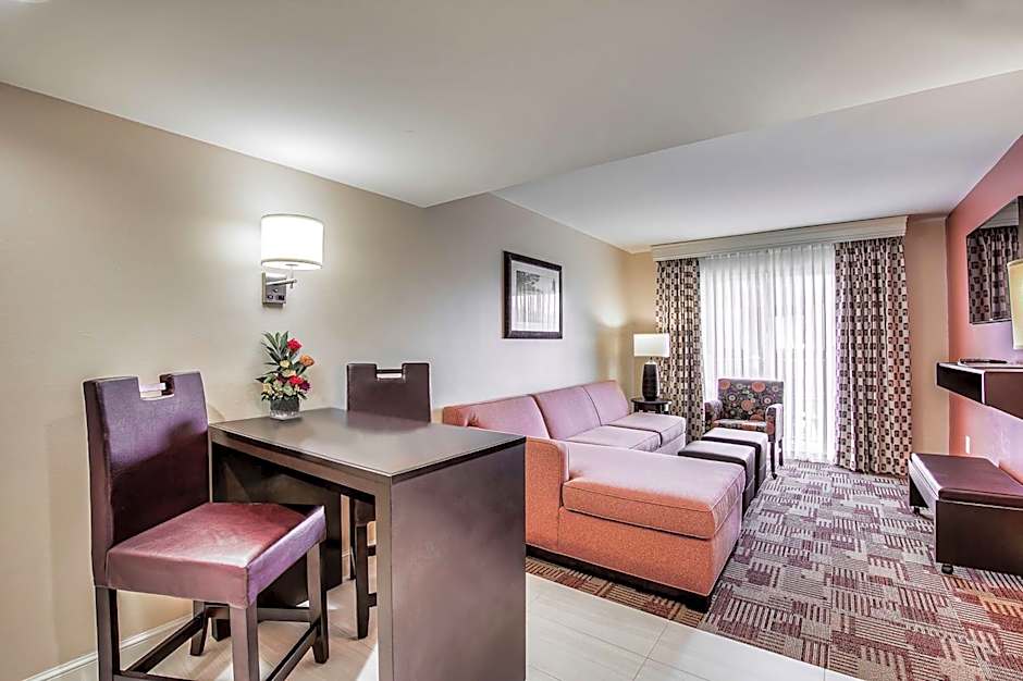 Inn of Naples, Tapestry Collection by Hilton