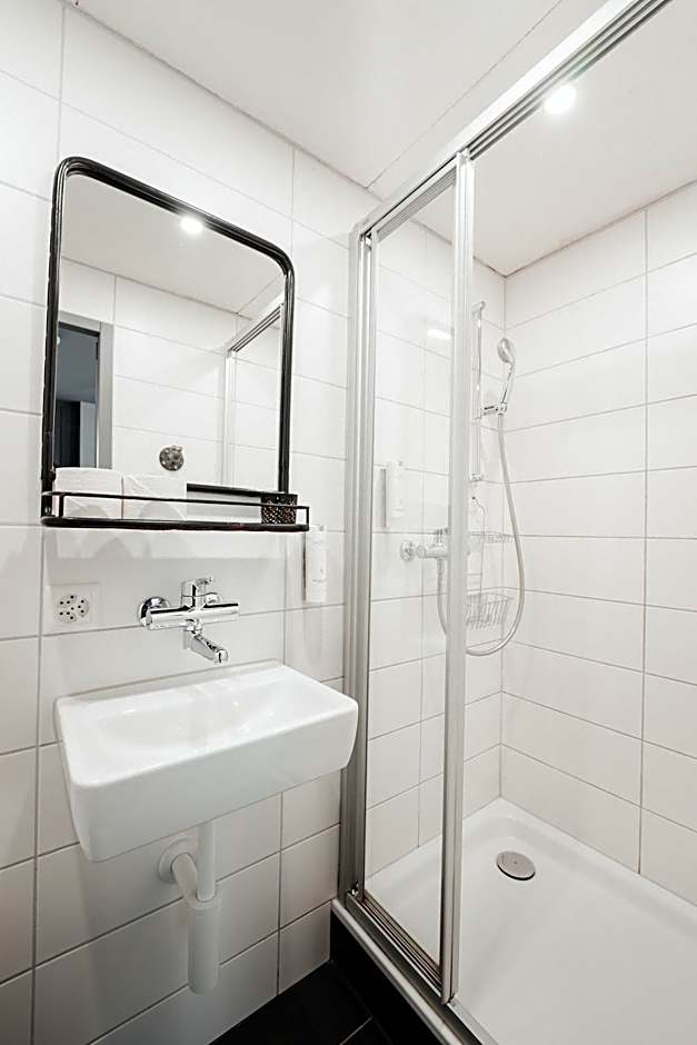 No8 Boutique Hotel - self check in