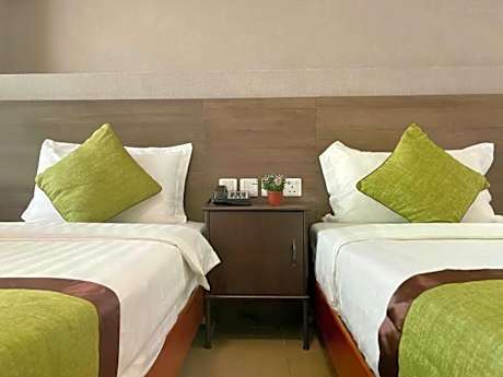 Twin Bedroom