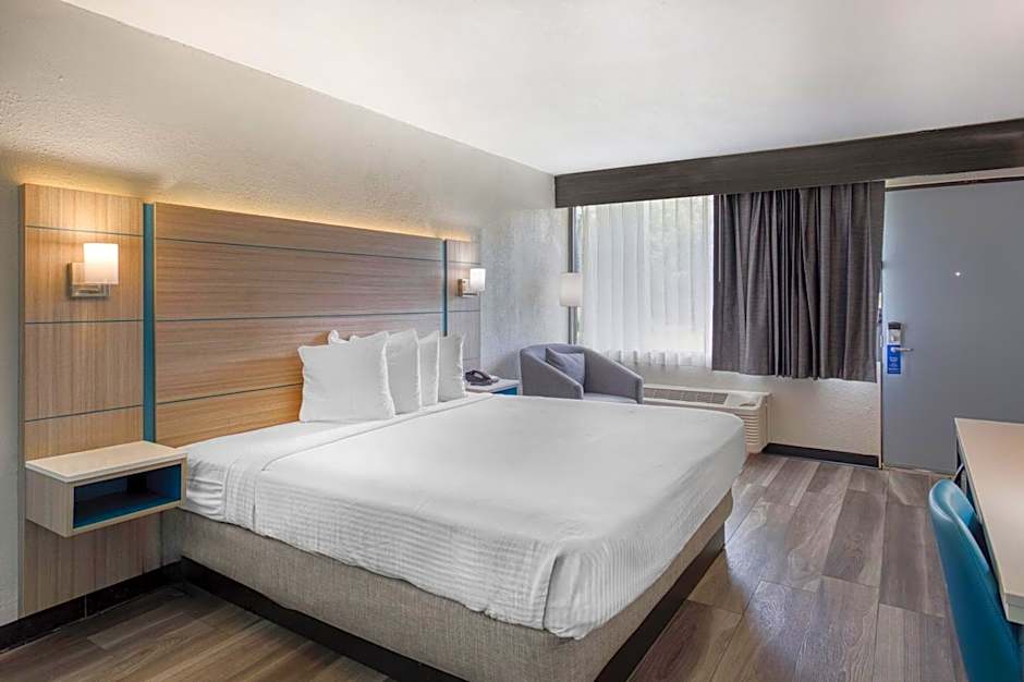 Best Western Executive Inn