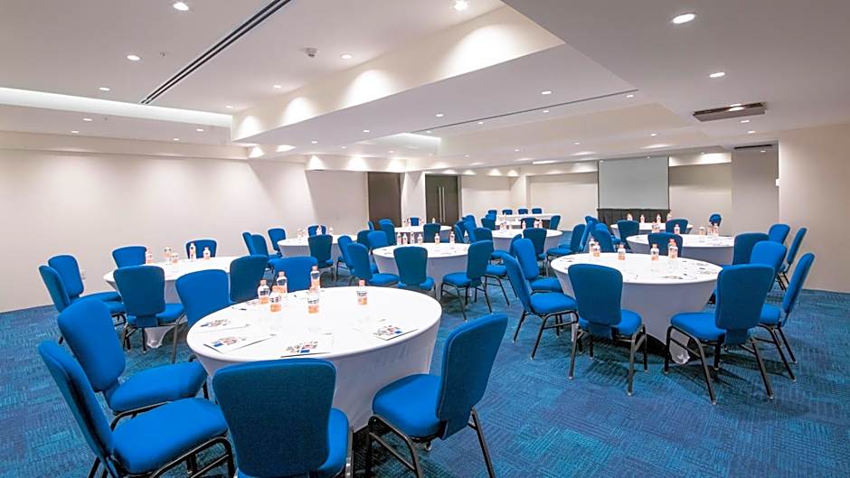 Holiday Inn Express Mexico Aeropuerto By IHG