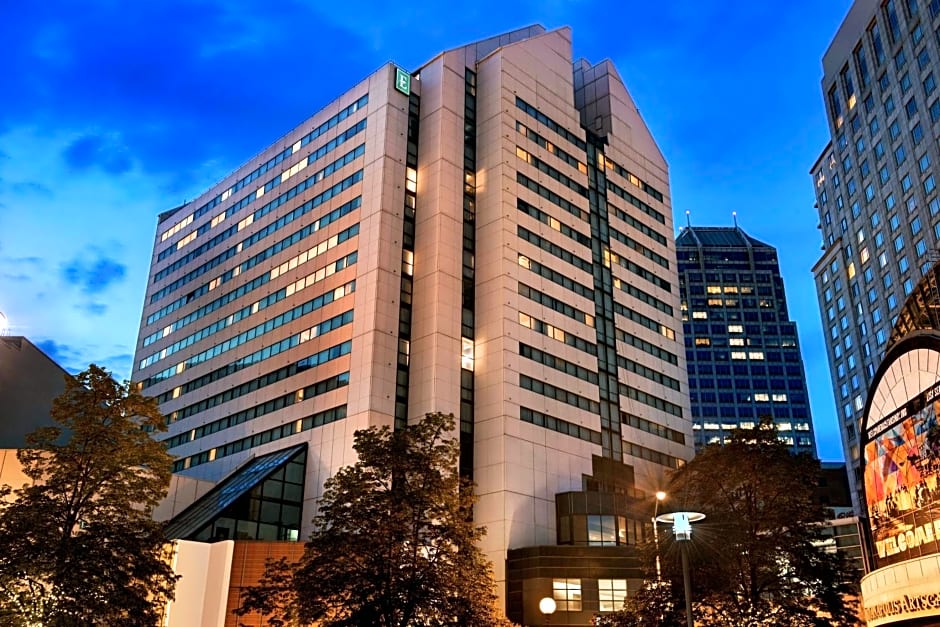 Embassy Suites by Hilton Indianapolis Downtown