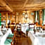 Swiss-Chalet Merlischachen - Romantik Schloss-Hotel am See