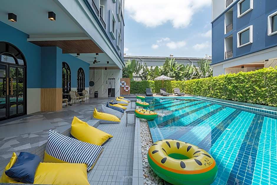 Cozy Blu Suvarnabhumi