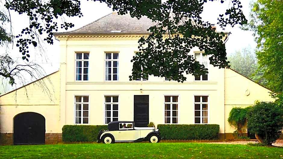 Foto 1 daripada 50 — Maison De Plumes