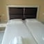 Alexandros Hotel