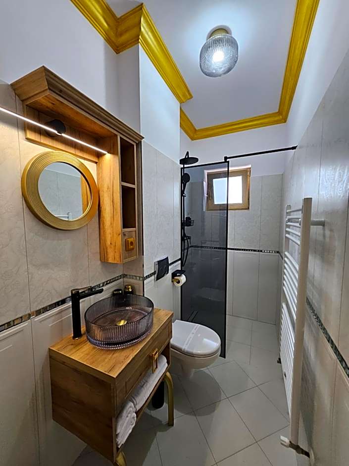 COLT DE RAI-Deluxe & Spa