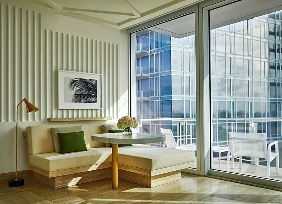 Four Seasons Hotel at The Surf Club