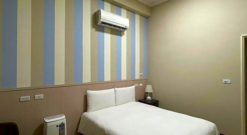 Small Ryukyu Loju sunrise Inn