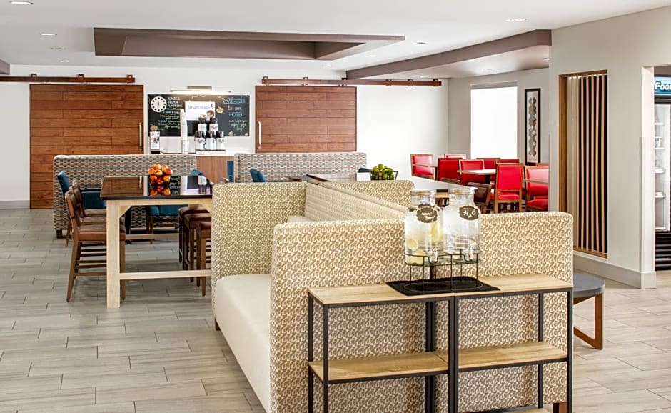 Holiday Inn Express Hotel & Suites Bellevue-Omaha Area By IHG