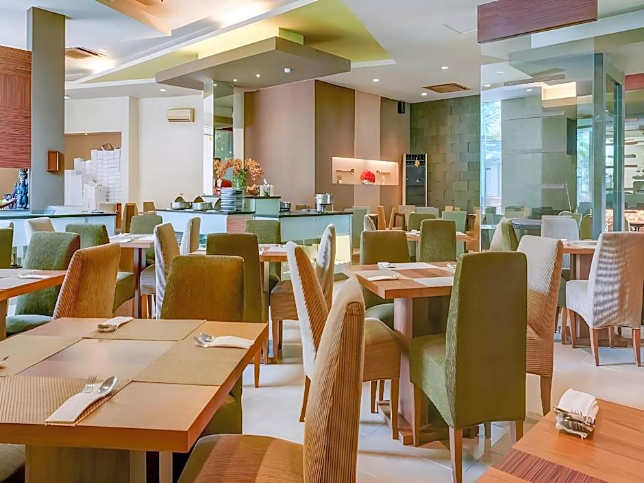 Grand Cikarang Hotel