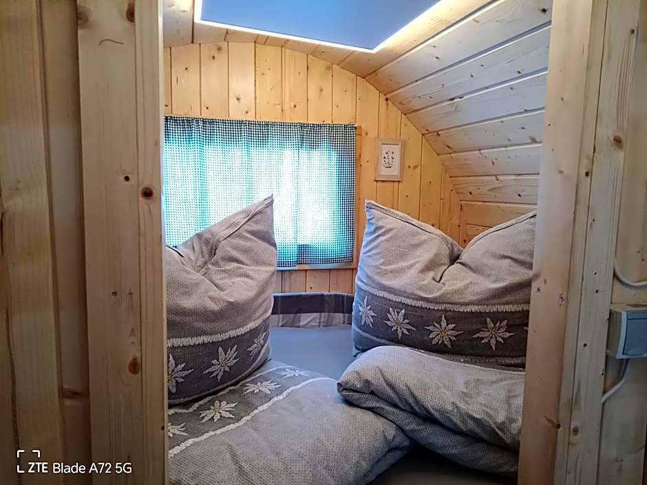 k&k Residenz - "Circus Touristicus"