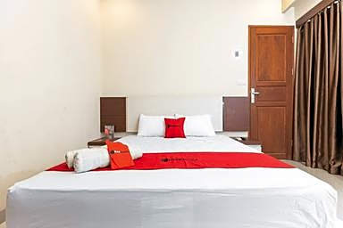 RedDoorz Syariah @ Batua Raya