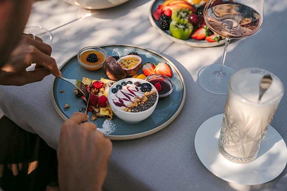 Avidea - Adults Only