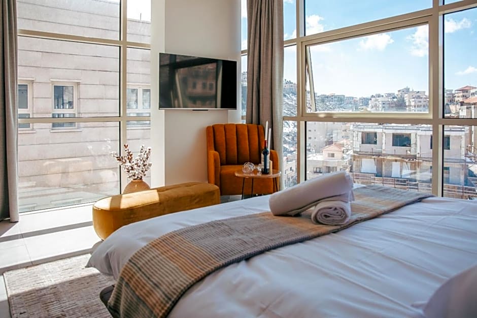 Hilltop luxury suites