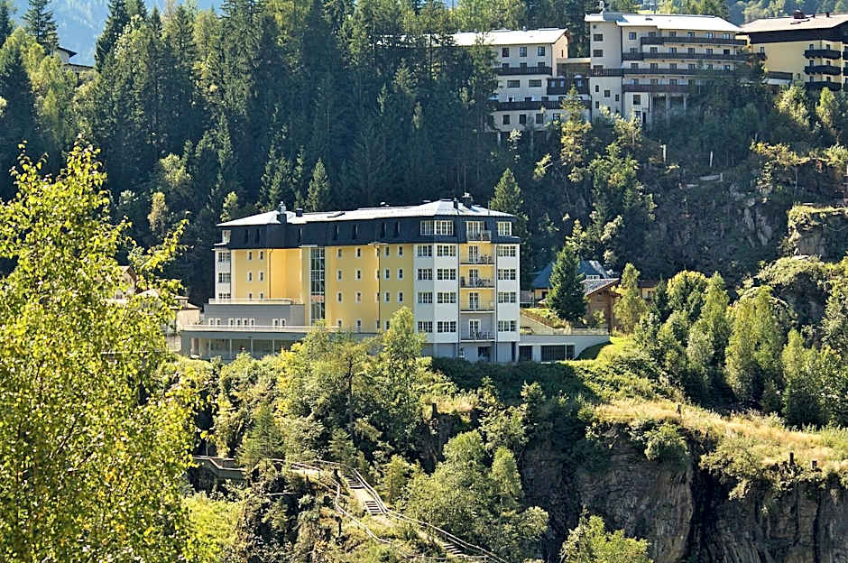 Sonnenwende by AlpenTravel