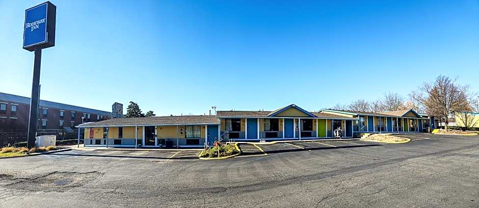 Rodeway Inn Auburn Hills - Detroit