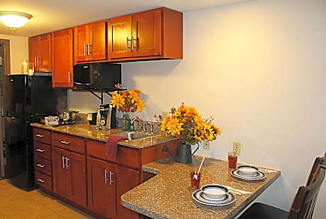 Crystal Springs Inn And Suites