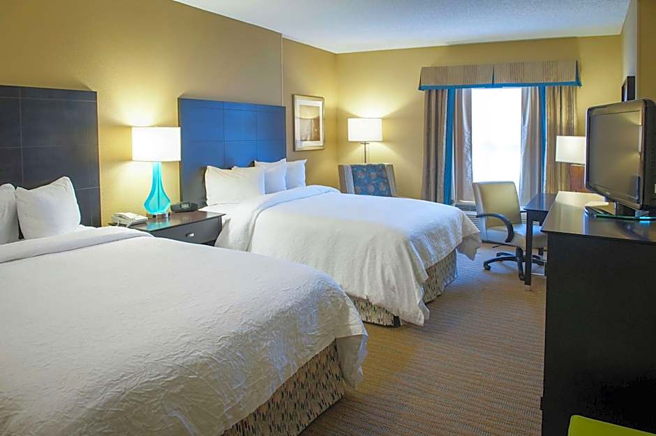 Hampton Inn By Hilton & Suites St. Petersburg/Downtown