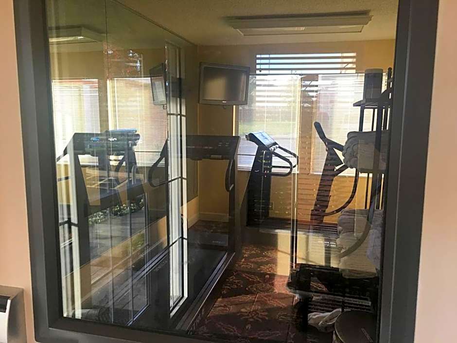 FairBridge Inn & Suites - Akron Copley Township