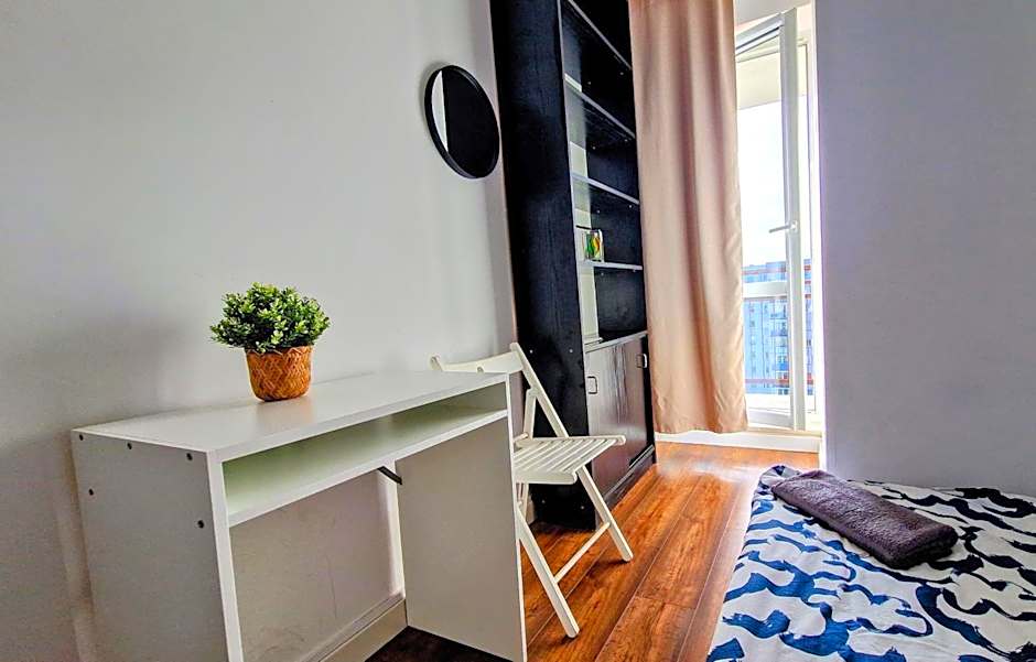 Meander Natolin Pokoje Blisko Metra