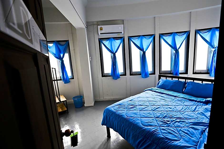 Zee Thai Hostel