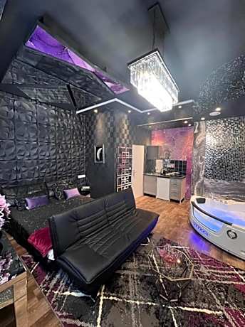 Suite with Whirlpool