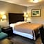 Deerfield Inn and Suites - Fairview