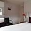196 Bishopsgate Apartments by DMONTRIO