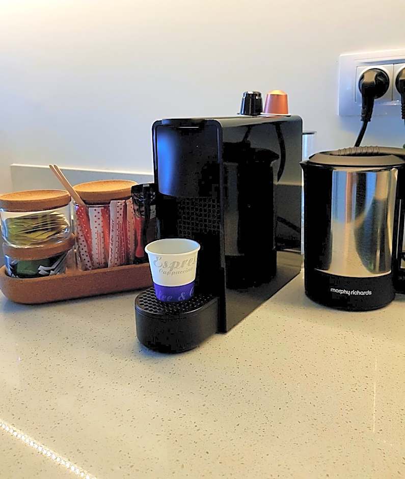 Neot Golf, Ziv's Place