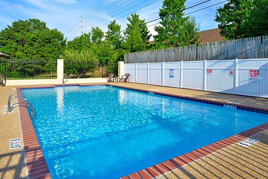 Americas Best Value Inn Tupelo Barnes Crossing