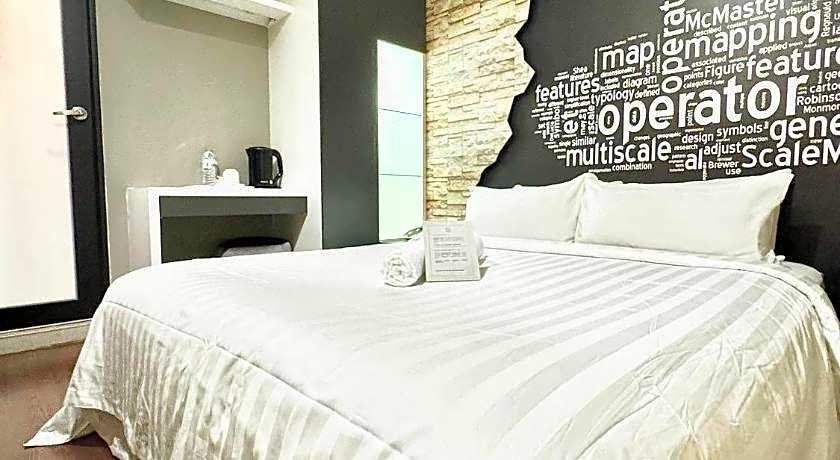 Chariton Hotel Nusa Bestari