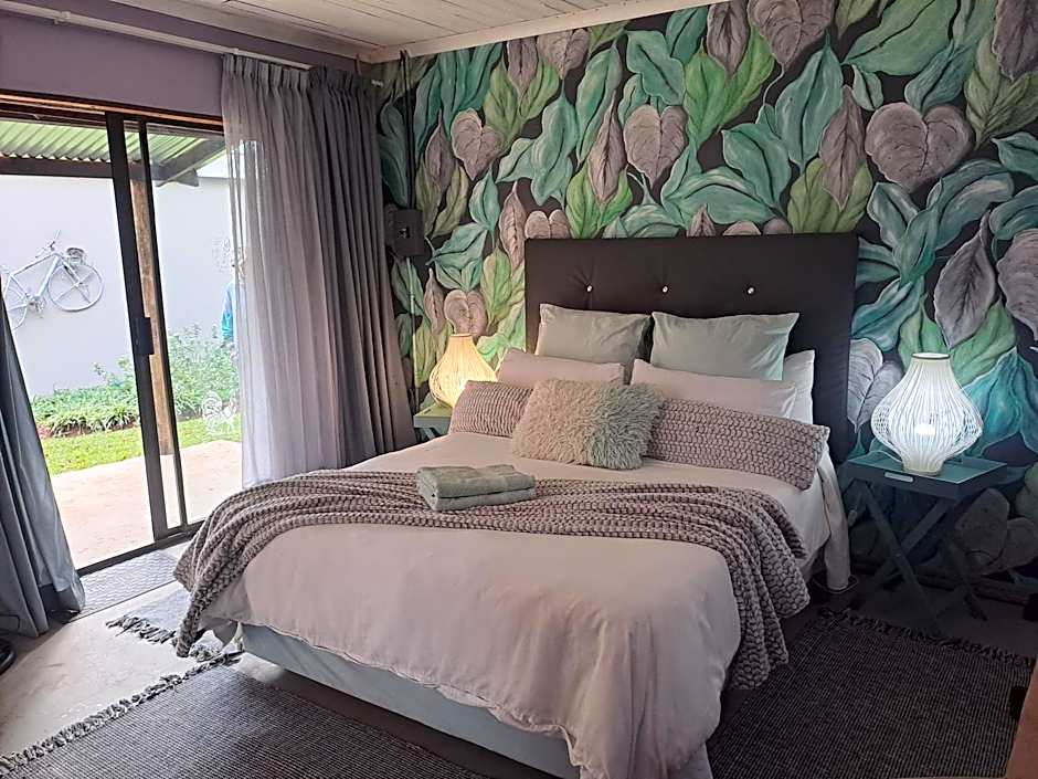 Shangrila-innibos Country Lodge