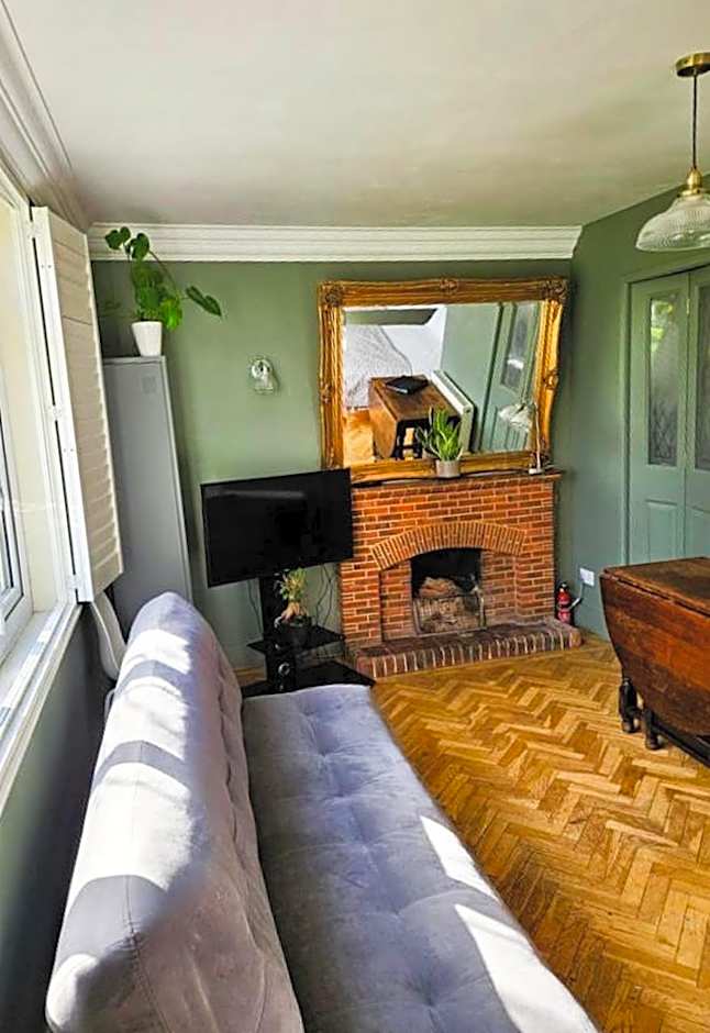 The Lodge Stanwell