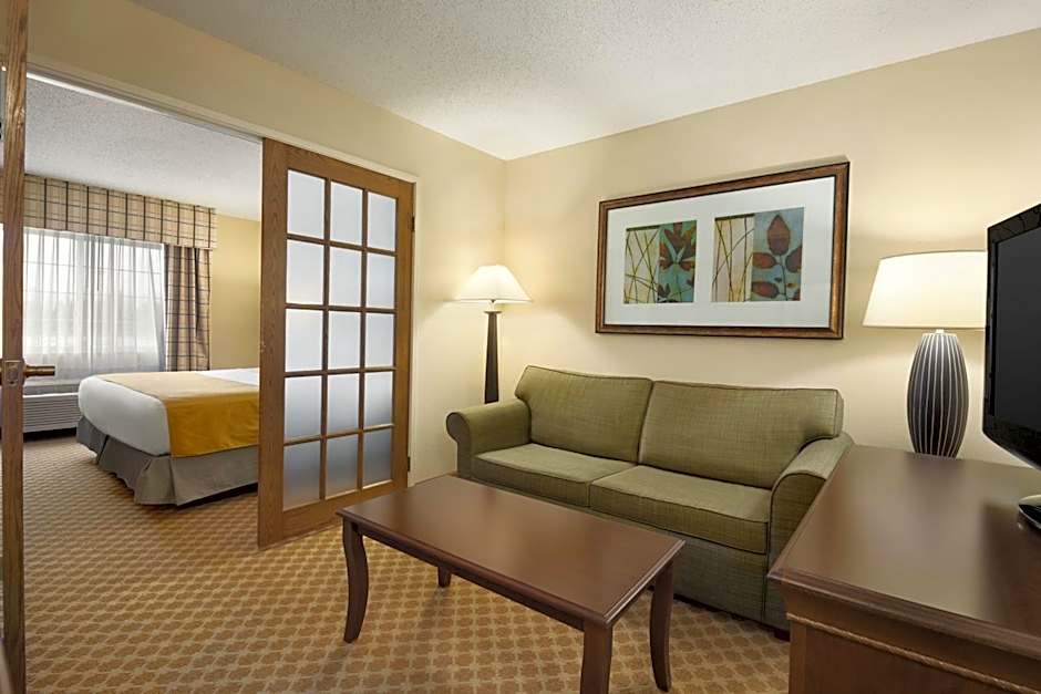 Country Inn & Suites by Radisson, Owatonna, MN