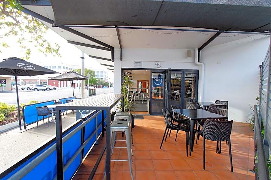 Coffee House Apartment Motel