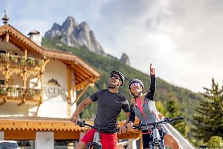 Renè Dolomites Boutique Hotel - Adults Preferred