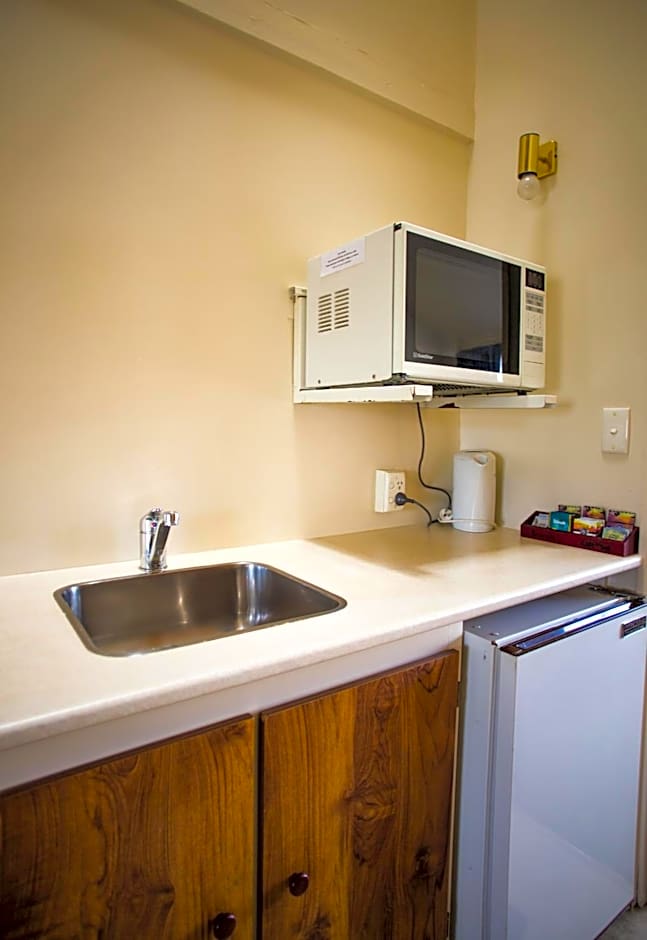 Bennetts Thermal Pools Motor Inn