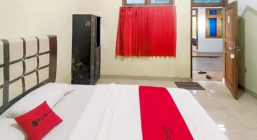 OYO 1804 Guest House Oema'h Opa