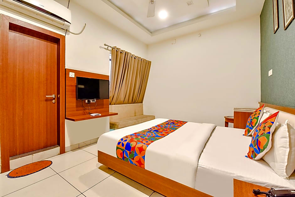 FabHotel Prime Square 36