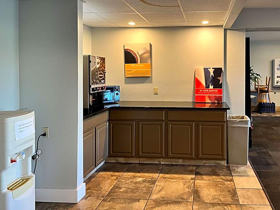 Studio 6 Suites Springfield, OH